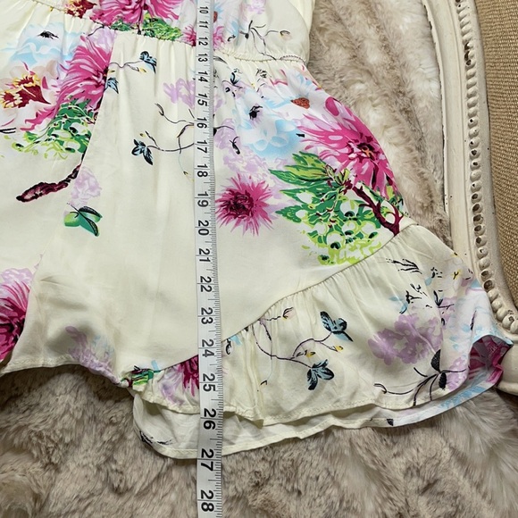 NWT•Ivory Floral•Cold Shoulder Romper - Picture 10 of 14
